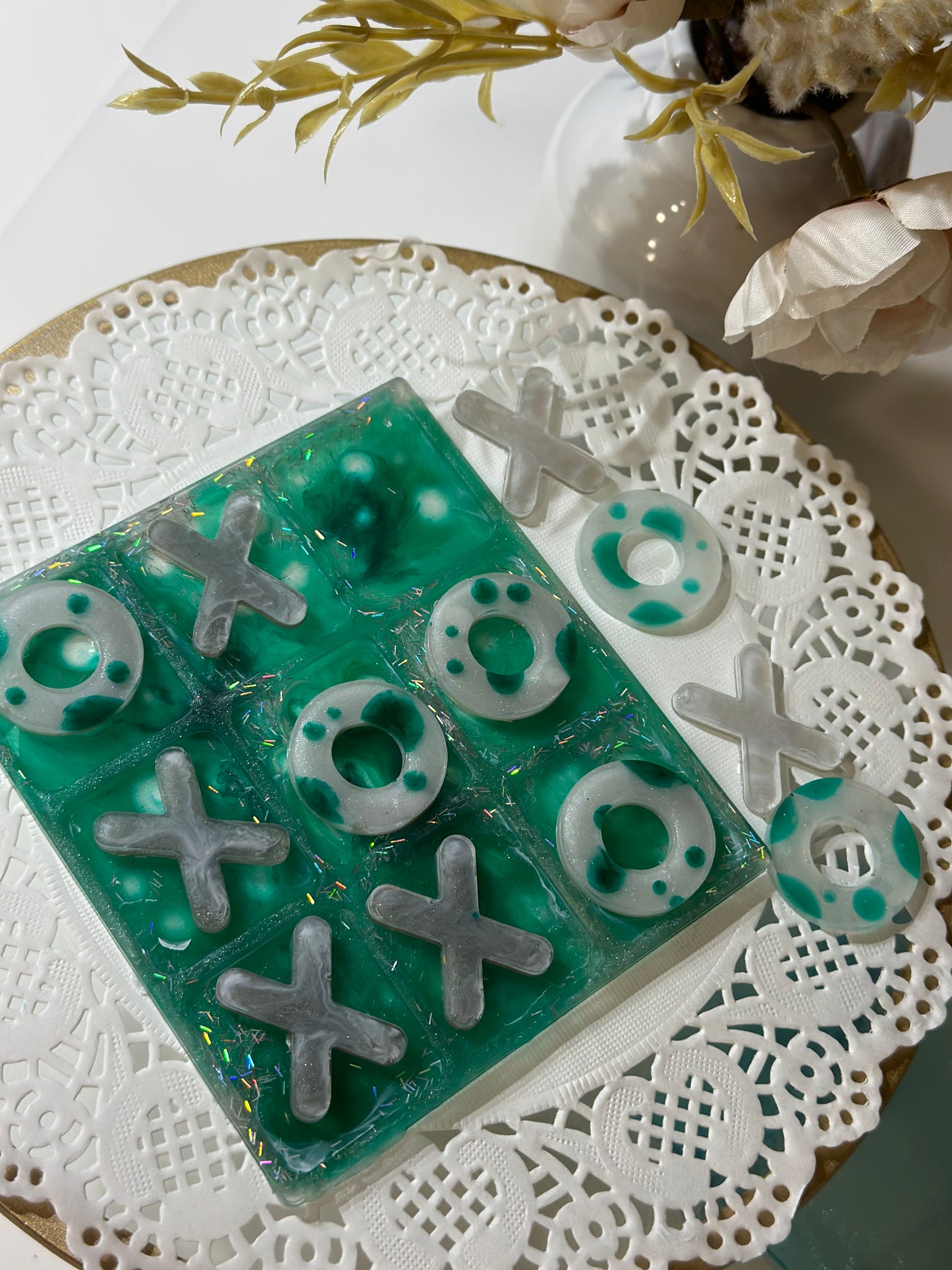 Custom tic tac toe board